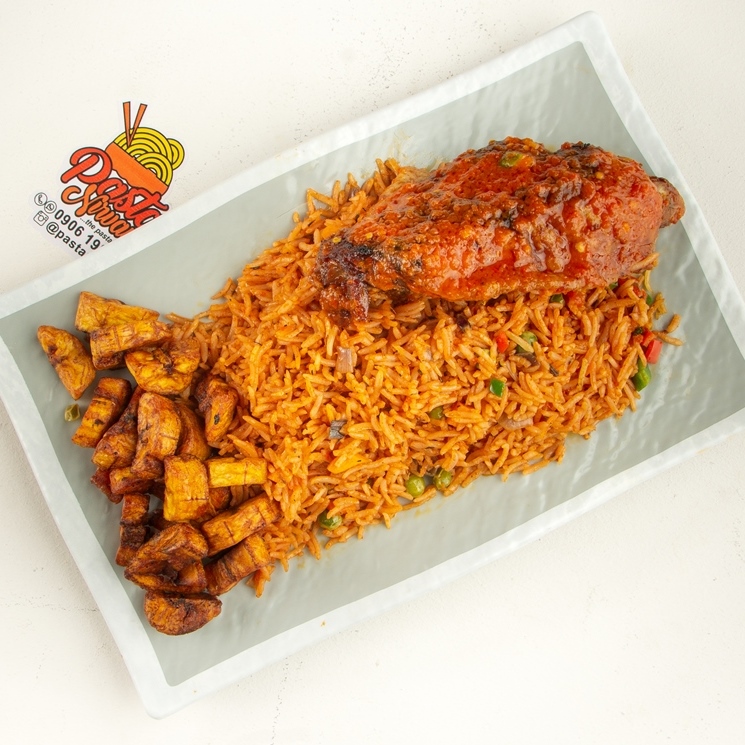 Jollof Rice with turkey maxi