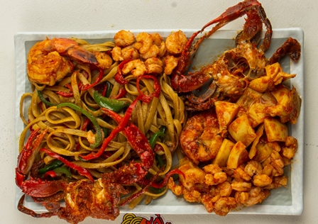 Seafood Assorted pasta maxi